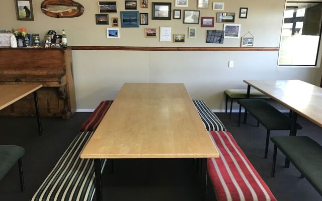 Rainbow Lodge - Hostel