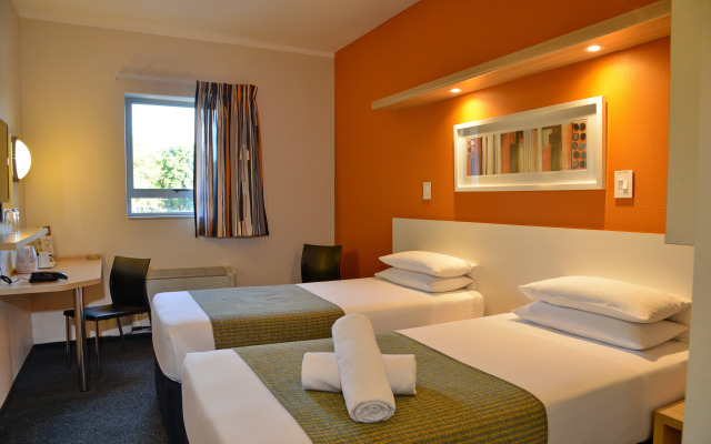 Road Lodge Germiston Lake