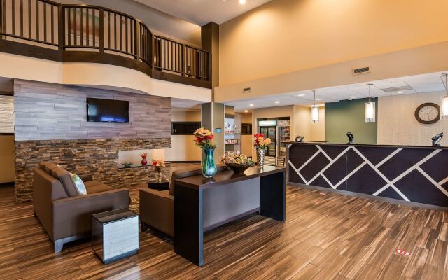 Wingate by Wyndham Harrisburg Near Hershey