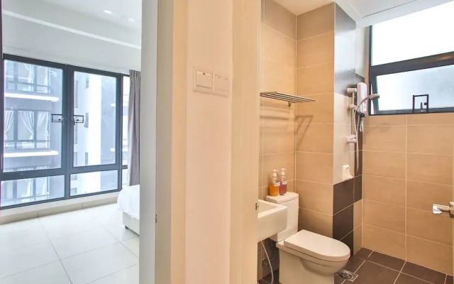 OwnAStay Midhill by Symphony Suite