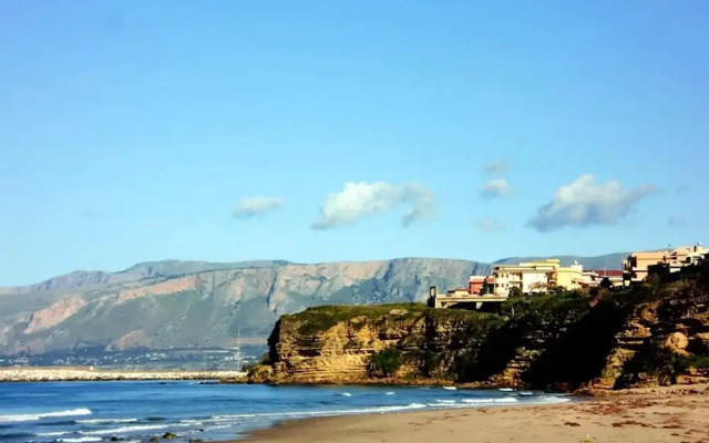 Villa With 3 Bedrooms in Balestrate, With Furnished Garden and Wifi