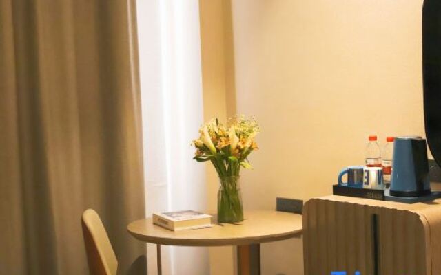 Mehood Hotel (Zhaoqing Qixingyan Xinghu Scenic Area Branch)