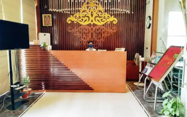 Hotel Ozas Grand
