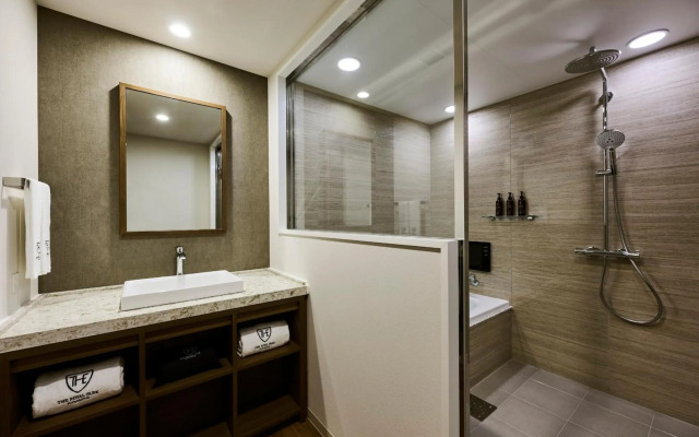 The Royal Park Canvas Kyoto Nijo