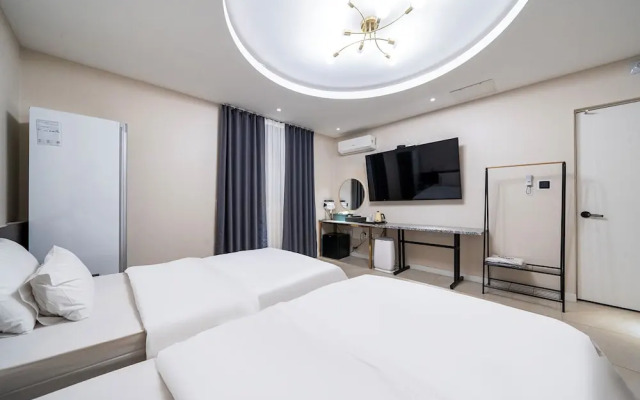 Knox Hotel