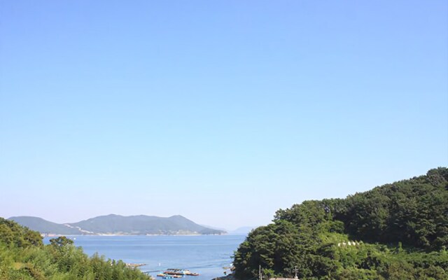 Tongyeong two Five Pension