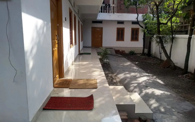 Goroomgo Manipur House Imphal