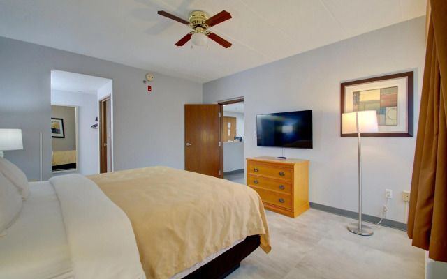 Quality Inn & Suites CVG Airport