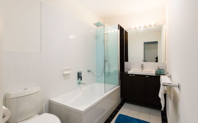 VANCE, 2BDR Melbourne Apartment