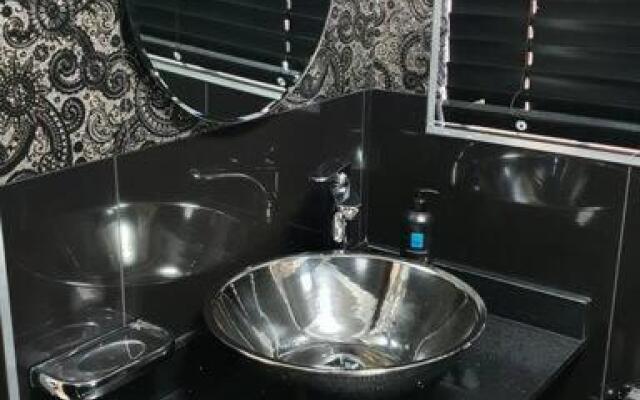 Upmarket 3 Bedroom Apartment