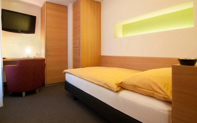 Hotel Simi