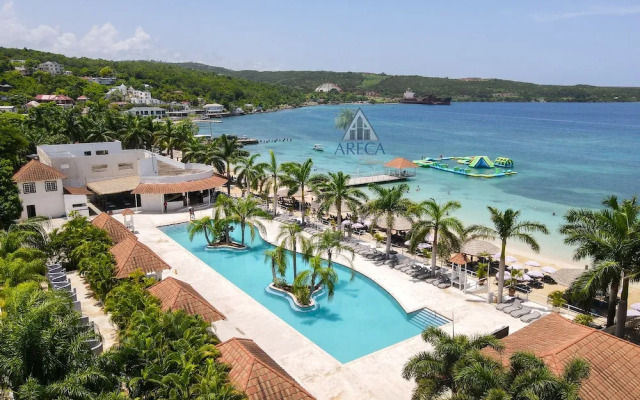 Sunset at ArecaHomes~ Beach Access~ Pool & Water Park