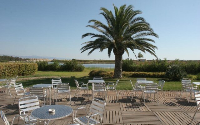 African Beach Hotel