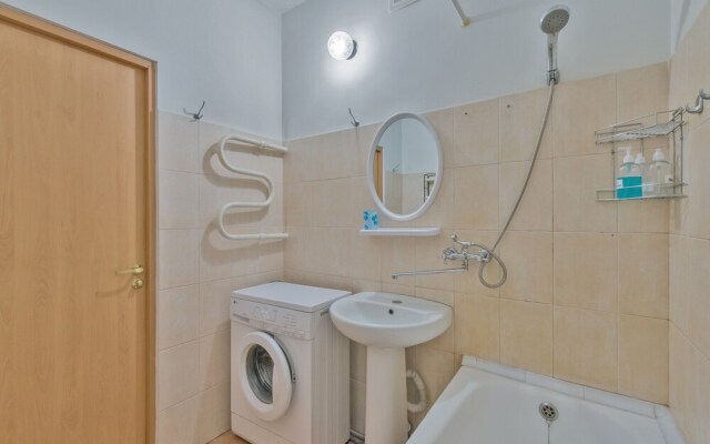 FlatHome24 near metro Komendanskiy prospect