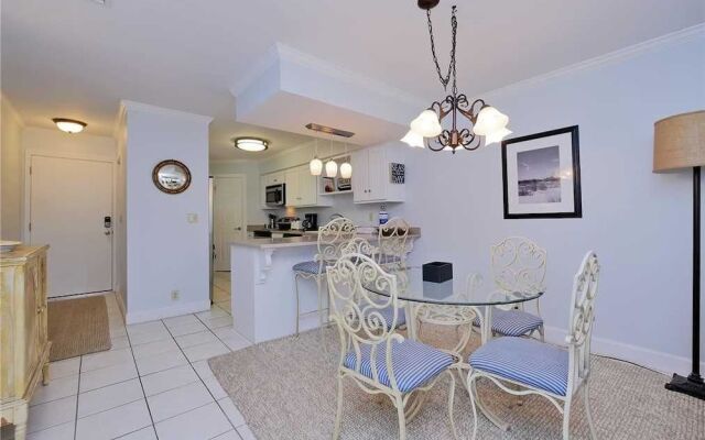 Hibiscus 201D - Two Bedroom Condo