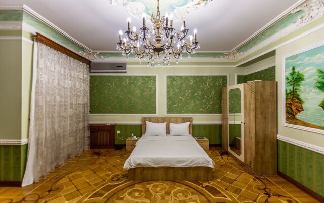 Nizami Street Royal Luxury Apartment