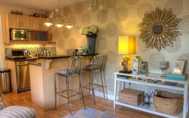 Seasons Above the Bay Guest Suites and B&B