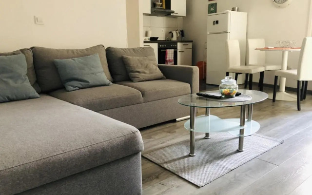 West Wall Apartment
