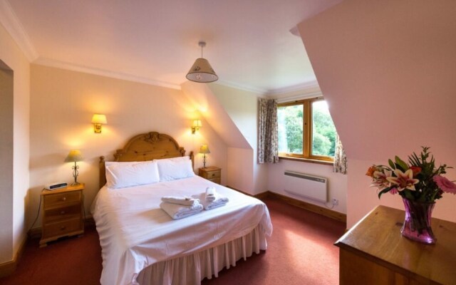Stob Binnein Cottage