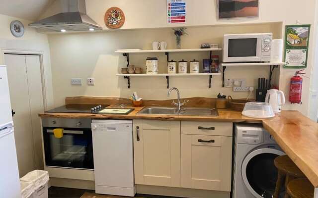 Hazelbrook Self Catering - Maximum 6 Persons