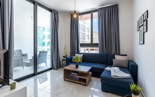 Tyche's 1 BDR apartment in Larnaca