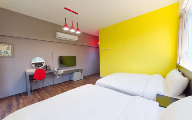 La Dahai Bed and Breakfast