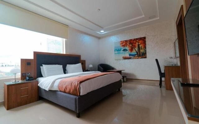 Phoenicia Suites