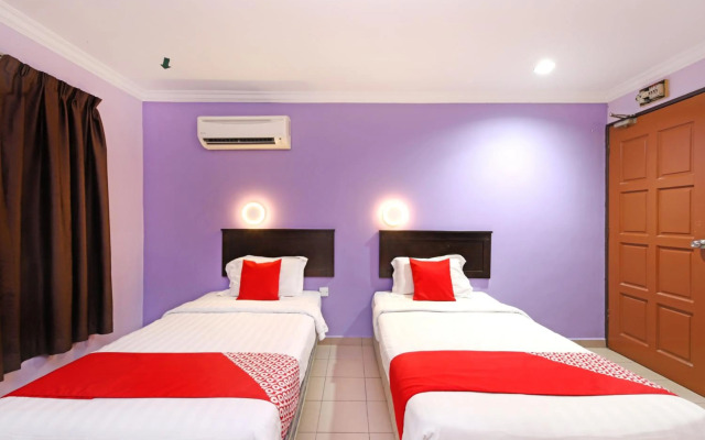 Super OYO 473 Comfort Hotel 2