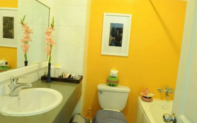 Frangipani Villa Hotel II