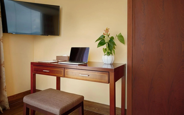 Nhat Minh Hotel and Apartment
