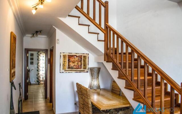 Villa Vistamar - LH165 By Villas Now Ltd