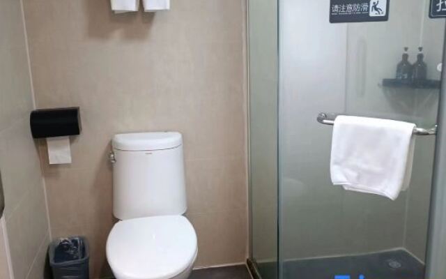 Diandian Apartment (Shenzhen Luohu Port Railway Station)