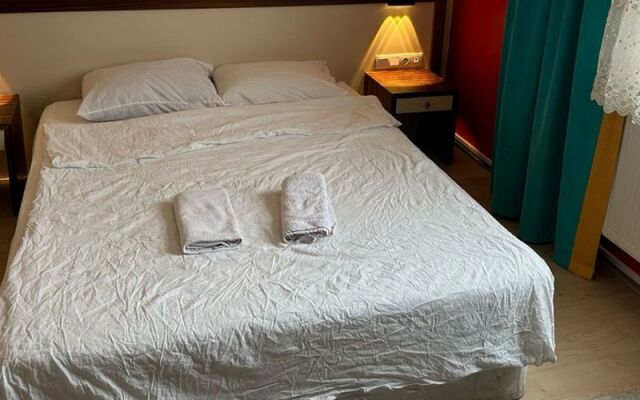 Bulut Otel