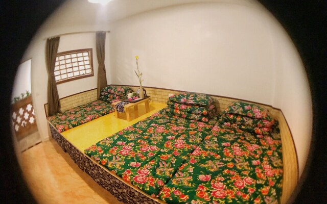 Changbai Mountain Corn Inn
