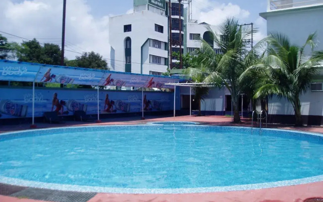 Rajhans Hotel and Resort