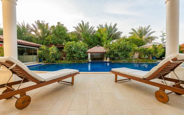 Villa Lazuli - Saadiyat Island - A one-of-a-kind stay, with jacuzzi and pool - limited to 12