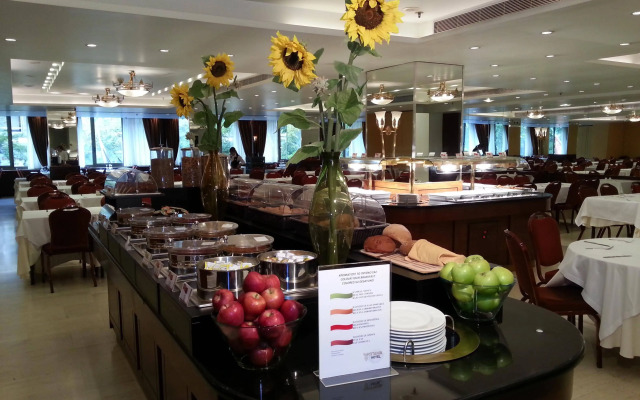 Titania Hotel
