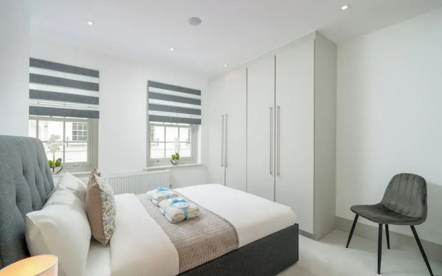 Luxury Eaton Mews House in London