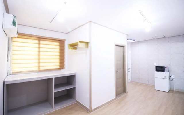 Taean Mongsanpo Tropea Pension