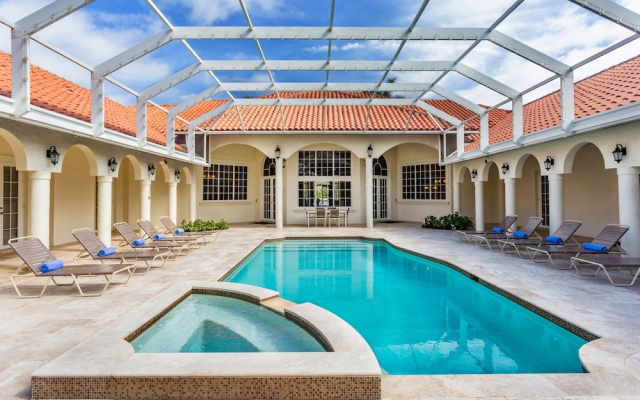 Knickerbocker Estate of Naples 22, Naples
