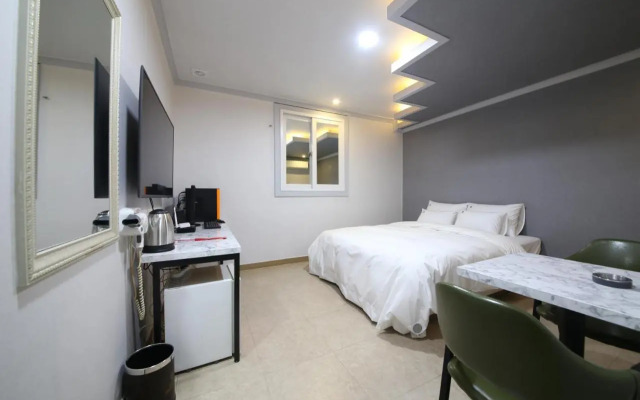 Mokpo Hotel Bobos