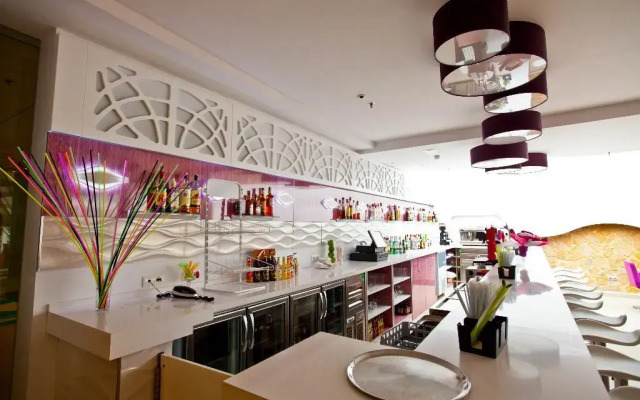 Riviera Beachotel - Recommended for Adults