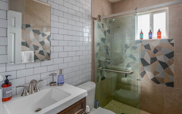 Modern 2br Phoenix Townhome by Wanderjaunt