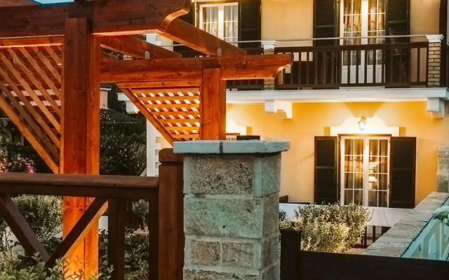 Potamos Apartments