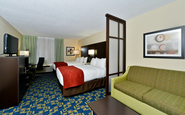 Comfort Inn & Suites Near Universal Orlando Resort - Convention Ctr