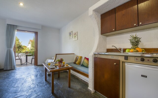 Folia Hotel - Apartments