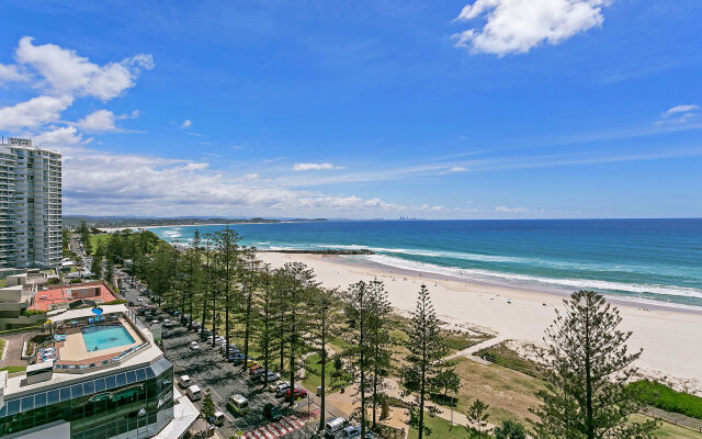 Mantra Coolangatta Beach