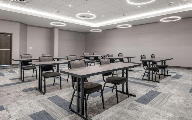 Cambria Hotel Bloomington Mall of America Minneapolis Airport