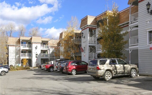 Tannhauser 212 - 2 Br Condo