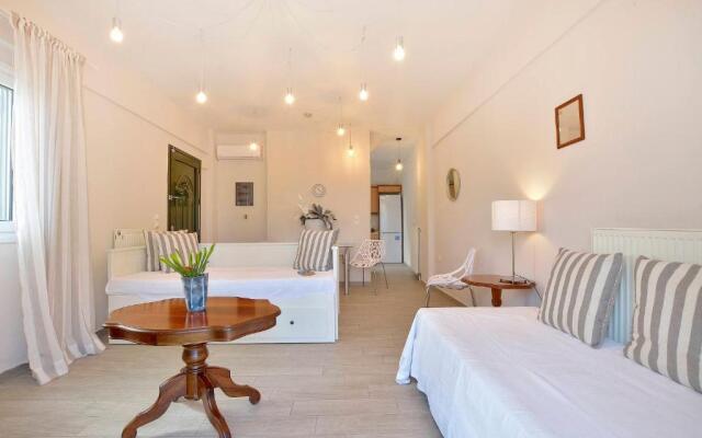 Corfu Town Luxury Studio -C